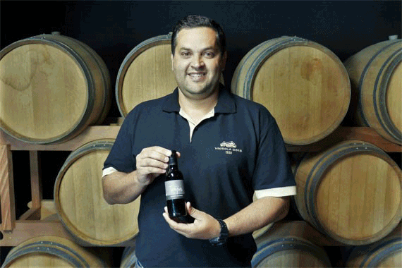 vinho-fino-tinto-gif