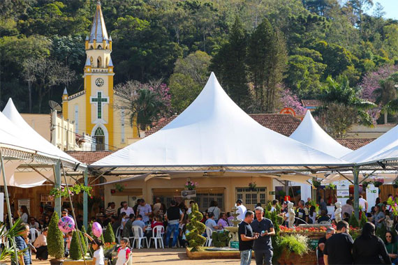 O que comer em Passa Quatro - MG